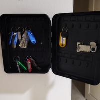 Gambar key box zehn dengan kode /kotak penyimpan kunci Zehn 20 slot kunci B dari Toko Fahri Rasyid 2 undefined 2 Tokopedia