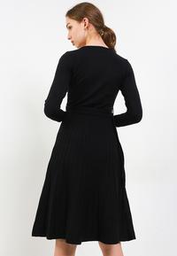 Gambar LLACES Clothing - Dress Wanita - Lisa Knit Midi Dress - Black dari LLACES Clothing undefined 3 Tokopedia