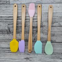 Gambar mini wooden utensil cooking spatula wooden handle / alat masak - lilac scraper dari etc shopline undefined 1 Tokopedia
