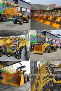 Gambar Alat Berat Excavator Mini Mesin Pengeruk 1 Ton Backhoe Beko SE1T dari AKS1963 undefined 3 Tokopedia