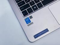 Gambar Asus Zenbook UX305 COre M RAM 4 SSD 256 Super slimbook murmer dari laptypoid undefined 5 Tokopedia