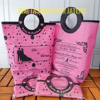 Gambar Tas souvenir undangan nikah dari RINI TASSOUVENIR JATENG undefined 1 Tokopedia