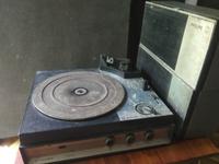 Gambar TURNTABLE VINYL PLAYER PHILIPS - PEMUTAR PIRINGAN HITAM JADUL - ANTIK dari Sumur Rizqi 3 undefined 5 Tokopedia