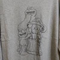 Gambar Crewneck Sweater Uniqlo X Kaws UT Sz M Original Grey Sesame Street dari Number_8 undefined 2 Tokopedia