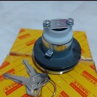 Gambar Tutup cap kunci tangki tanki bensin Kijang super kotak kapsul pick up dari BATAVIA 99 AUTO PART undefined 2 Tokopedia