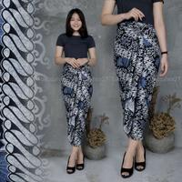 Gambar ROK LILIT BATIK BAWAHAN KEBAYA PESTA - Bunga sepatu dari omahmode09 undefined 1 Tokopedia