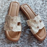 Gambar Sendal Bonia Original Monogram putih dari zafira shop78 undefined 2 Tokopedia