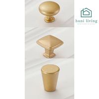 Gambar Knob Knop Tarikan Pegangan Handle Laci Pintu Lemari Bintik Emas Lemari - Hitam-bulat 873 dari Huni Living undefined 3 Tokopedia