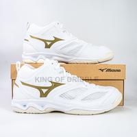 Gambar KING OF DRIBBLE Sepatu Volley Mizuno Dynablitz MID White V1GA212758 Original - 44 dari King Of Dribble undefined 4 Tokopedia