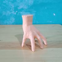 Gambar Thing Wednesday Serial | Tangan Buntung Miniatur | Stand Jam Tangan -P dari 3D NATIVE Print undefined 3 Tokopedia