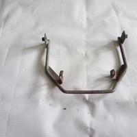Gambar breket plat besi dudukan sayap bawah honda supra fit new original dari RSz MOTOR undefined 2 Tokopedia
