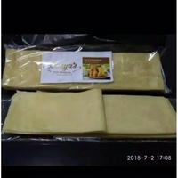 Gambar kulit samosa / sambosa 6.8 cm x 30 cm super sedang (isi 25 lembar) dari cindylarisjaya undefined 2 Tokopedia