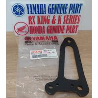 Gambar BREKET KNALPOT YAMAHA RX KING NEW PEREDAM 3KA-F7443-10 ORIGINAL YGP dari RX KING & K SERIES undefined 1 Tokopedia