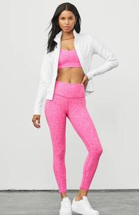 Gambar Murah Alo Yoga Alosoft High-Waist 7/8 Highlight Legging Ready ya kak - L dari Brandoon Store undefined 4 Tokopedia