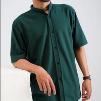 Gambar Kemeja Pria Lengan Pendek Casual Bahan Katun Pique Hijau Tua - M dari PAGESWEARS undefined 3 Tokopedia