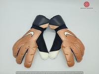 Gambar SARUNG TANGAN KIPER - NIKE GRIP 3 ORIGINAL DV3097810 dari SiongvoFootball undefined 2 Tokopedia