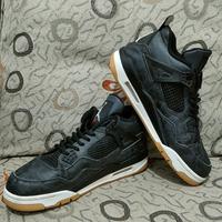 Gambar sepatu second nike airjordan retro 4 laser black dari dirgasecondbranded undefined 2 Tokopedia