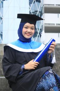 Gambar Slaber Wisuda S1/Kerah Toga Wisuda S1/Perlengkapan Wisuda - Slaber S1, Hijau-Kuning dari Rumahjahitid undefined 4 Tokopedia