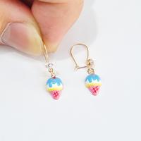 Gambar 0.6 gr - Anting Emas Anak Es Krim 2.3 cm Kadar 30% (6K) - 6KL dari Luxury Gold Collection undefined 1 Tokopedia