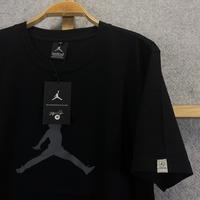 Gambar KAOS TEE T-SHIRT BAJU HYPEBEAST JORDAN JUMP 23 PREMIUM AUTHENTIC BLACK - Hitam, M dari ROUTE88stor undefined 3 Tokopedia