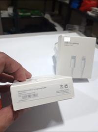 Gambar KABEL LIGHTNING TO USB C APPLE ORIGINAL BNIB 1 METER NEW MACBOOK IPAD dari Luxer undefined 3 Tokopedia