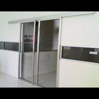 Gambar pintu sliding aluminium spanrel doubel dari Serba Jaya aluminium undefined 4 Tokopedia