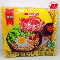 Gambar Mie Kering Cap Ikan Naga Mas 900gr - Mie Mentah Mie Goreng Mie Bakso dari Boeana Baking & Sembako undefined 1 Tokopedia