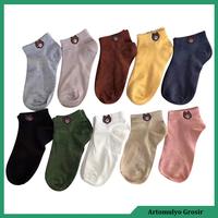 Gambar Kaos Kaki Wanita Motif Bear Polos Lucu Nyaman Ankle Import Murah - KKGRSHITAMTEBAL dari Artomulyo Grosir 5758 undefined 3 Tokopedia