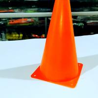 Gambar CONE SEPAK BOLA KERUCUT dari OLAHRAGAONLINE undefined 3 Tokopedia