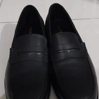 Gambar sepatu original hitam polri bebas preman dari toko bersama keluarga undefined 3 Tokopedia