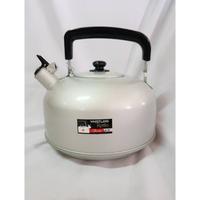 Gambar Teko Bunyi Siul 22 Cm Alumunium MASPION JAWA Nasional 22cm Tebal Aluminium Tea dari Agen Family Perabot undefined 4 Tokopedia