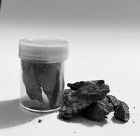 Gambar Batu Itsmid / Celak Itsmid batu asli dari Madinah / Celak Mata 20gr dari almira olshop13 undefined 2 Tokopedia