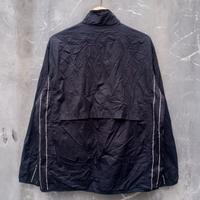 Gambar jaket fila windbreaker second (1) dari mabrukthrift undefined 2 Tokopedia