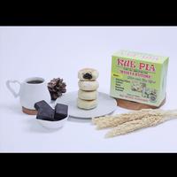 Gambar Latopia Khas Tegal / Laktopnya / Kue Pia Khas Tegal / Kue Pia Coklat dari Kuepiawijayakusuma undefined 2 Tokopedia