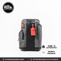 Gambar Tas TUMI HIGGIN NYLON BLACK RED CROSS BODY BAG - 36X21X10CM 100% ORI dari HYPESNEAKER.IDN undefined 1 Tokopedia