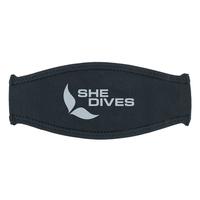 Gambar Mask Strap Cover Mares Trilastic She Dives Pelindung Tali Masker Selam - Black dari Alat selam Official undefined 2 Tokopedia