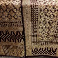 Gambar SONGKET TENUN PALEMBANG MOTIF BERLIAN KOPI GOSONG ORIGINAL K dari SUADAH SONGKET undefined 3 Tokopedia
