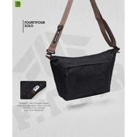 Gambar NEW!!! Tas Selempang FOURTYFOUR Solo - Tas Slingbag Pria Premium - Black dari Tasya Rany undefined 4 Tokopedia