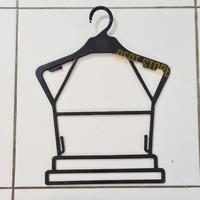 Gambar Hanger Setelan Anak JU 12 | Hanger Layang Anak | Gantungan Baju Anak - Hitam dari Dept Store Official Store undefined 2 Tokopedia