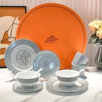 Gambar Luxury Hermes Dinnerware Bone / Hampers Piring Mewah - Set H gold 4 pc dari Laris57 Shop undefined 2 Tokopedia