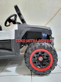 Gambar 100% Terakit - Mobil Aki Anak Bisa Dinaiki Model Jeep M8788 UTX Dengan Remote Control, Ban Plastik, Musik, dan Lampu - Instant - Putih, Non Rakit dari Toko Mitra Sepeda_NEW undefined 4 Tokopedia