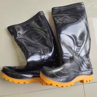 Gambar sepatu boots karet dari Lapak Bangkalan undefined 1 Tokopedia