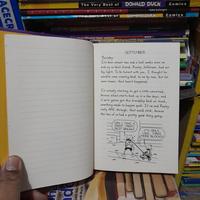 Gambar DIARY OF A WIMPY KID THE UGLY TRUTH - JEFF KINNEY (HARDCOVER) dari toko buku michelle undefined 4 Tokopedia