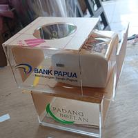Gambar tempat tissue acrylic dari Win Prima Kreasi undefined 3 Tokopedia