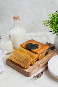 Gambar Lapis Legit Plum / Prunes dari Si Legit Genit undefined 5 Tokopedia