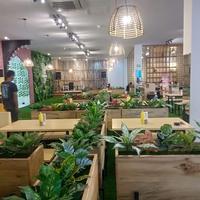 Gambar Dekorasi Ruangan Resto Tanaman Artificial Planter Box + Pasang dari Green Wall Artificial undefined 3 Tokopedia