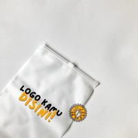 Gambar ZIPPER BAG / ZIPPER POUCH / ZIPPER SLETING 15X25 CM PLUS SABLON CUSTOM dari Depalasticos undefined 5 Tokopedia