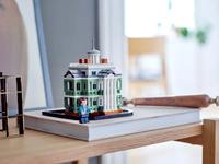 Gambar Lego Disney 40521 The Haunted Mansion Special Price (Dus Cacat Minor) dari eBricks undefined 3 Tokopedia