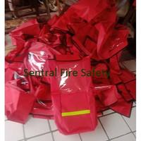 Gambar Cover Pemadam 9 kg / Sarung Alat Pemadam / Cover Apar 9kg dari Sentral fire Safety undefined 1 Tokopedia