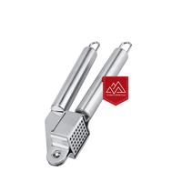 Gambar Alat Penghancur Bawang Putih Garlic Press Stainless Penghalus Bumbu dari Toso Mart undefined 3 Tokopedia